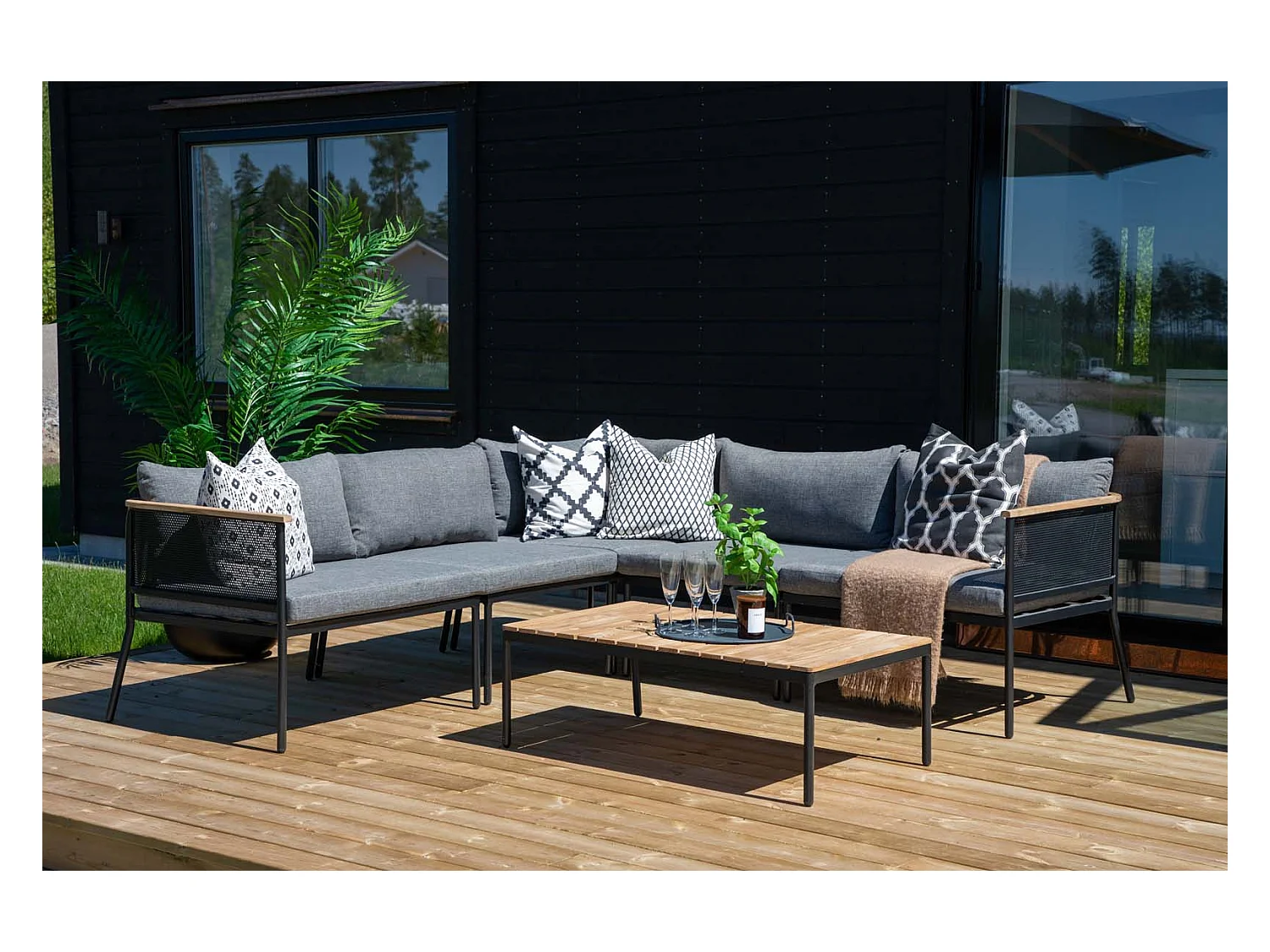 Nettan Corner Sofa Set
