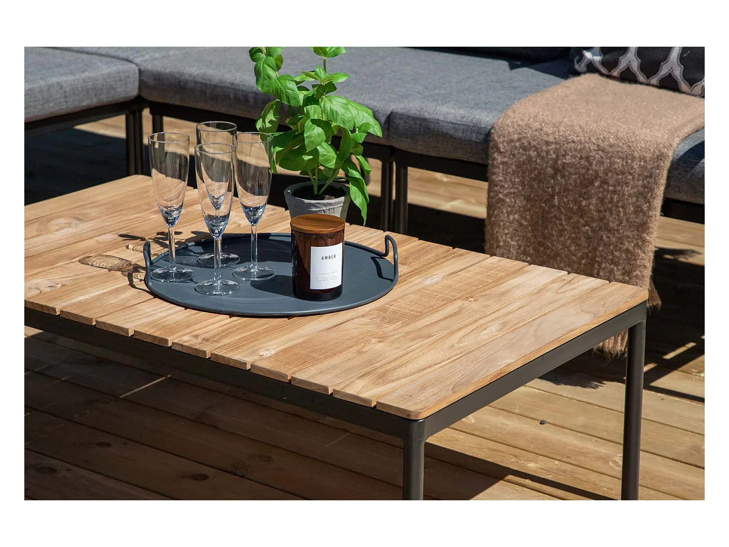 Nettan Corner Sofa Set