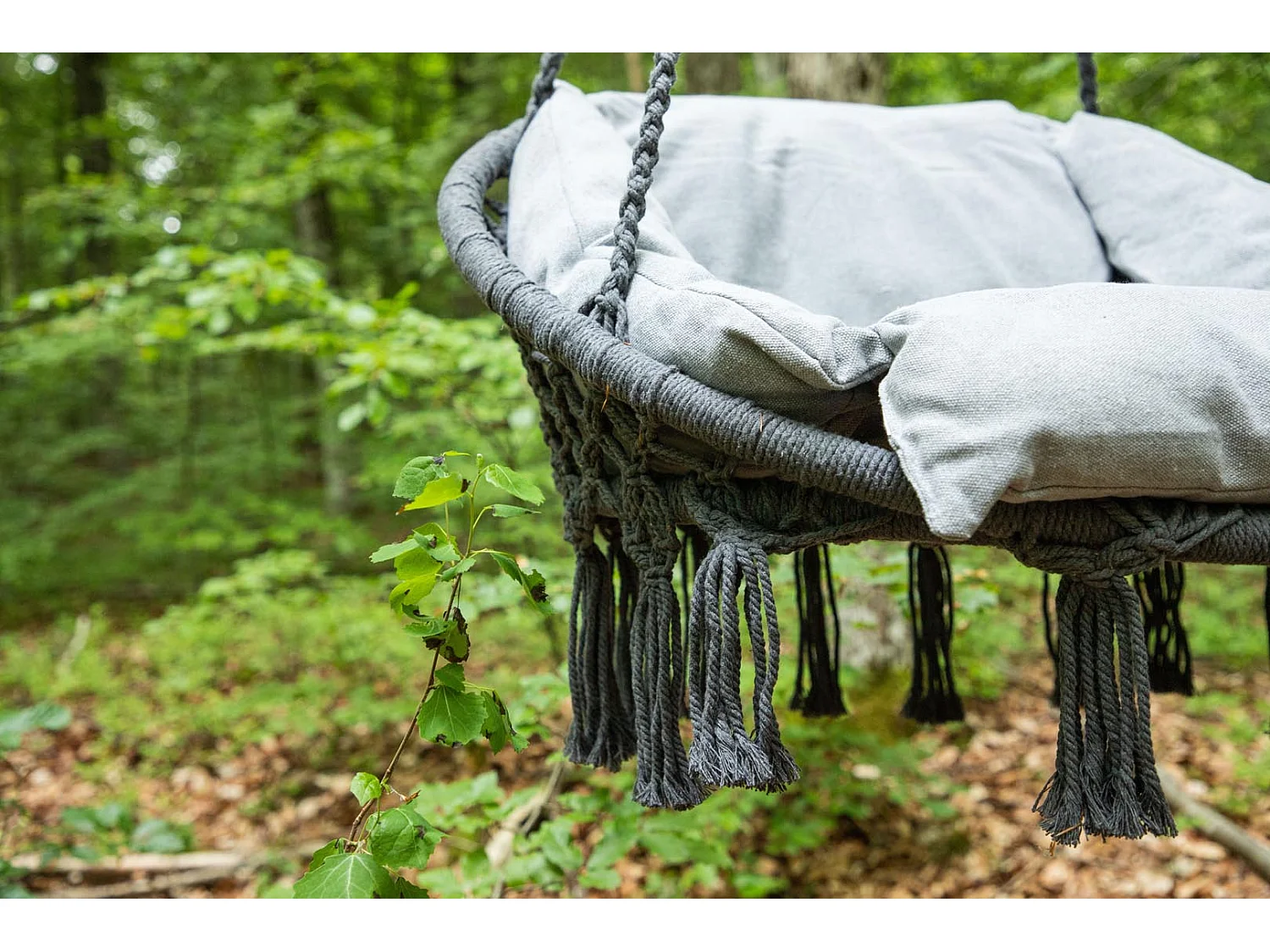 Hamtic fauteuil suspendu avec coussin gris.