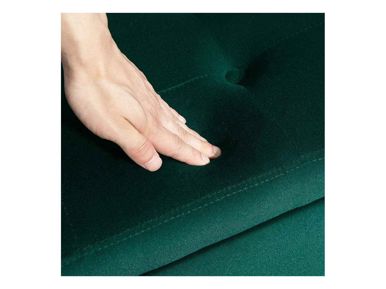 Banc de rangement avec accoudoirs, coussin rembourré en velours, structure en bois, vert (107x42x65 cm)