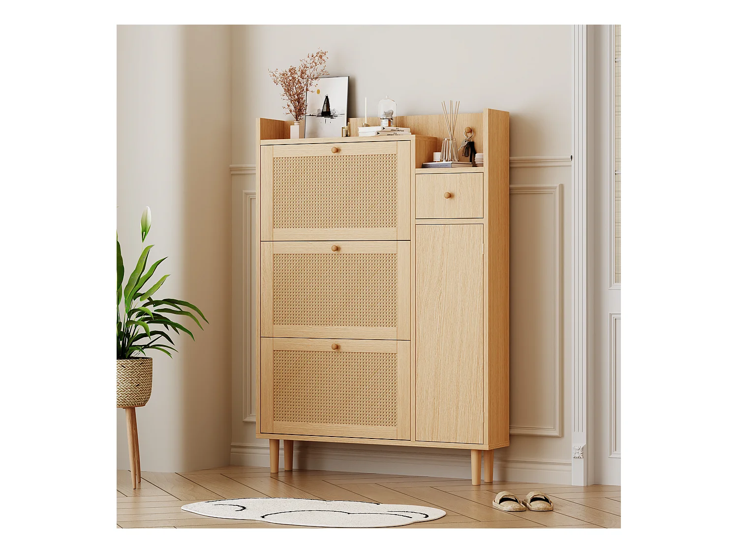 Armoire à chaussures en MDF avec portes en rattan, 3 portes basculantes et 1 tiroir, pieds et poignées en bois, couleur naturelle (90x17x125 cm)