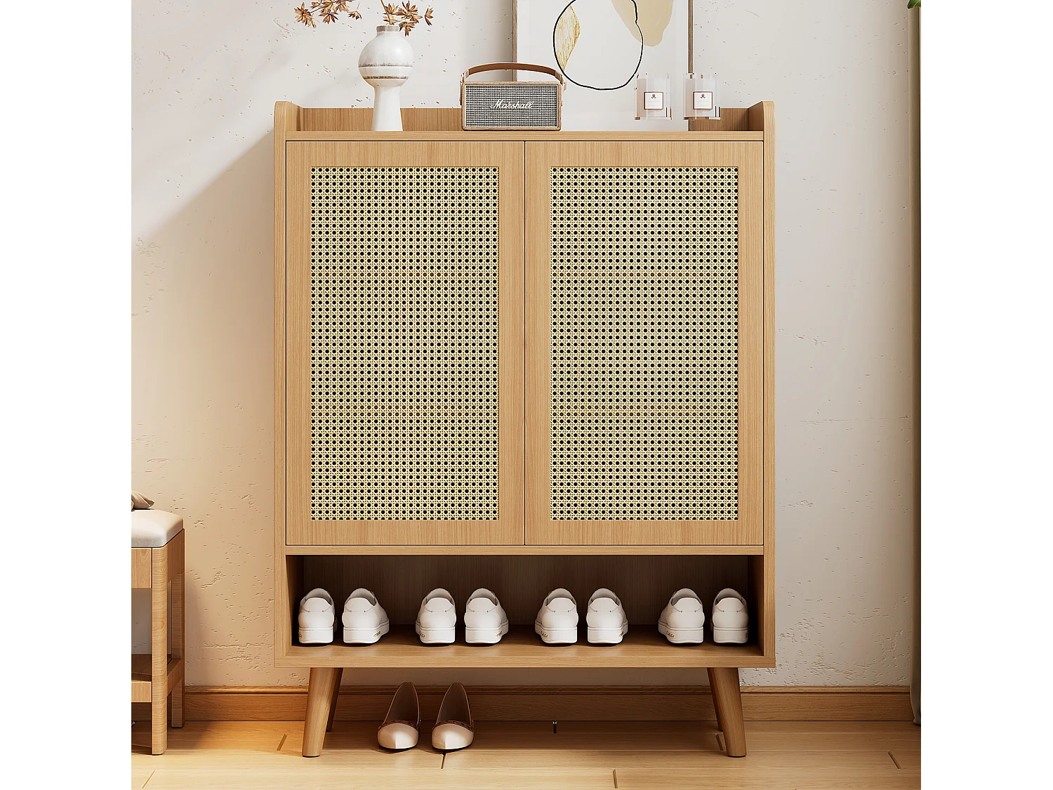 Armoire à chaussures en rotin naturel, design moderne, avec 2 portes et 5 étagères, bois massif, couleur chêne clair (80x37x105 cm)