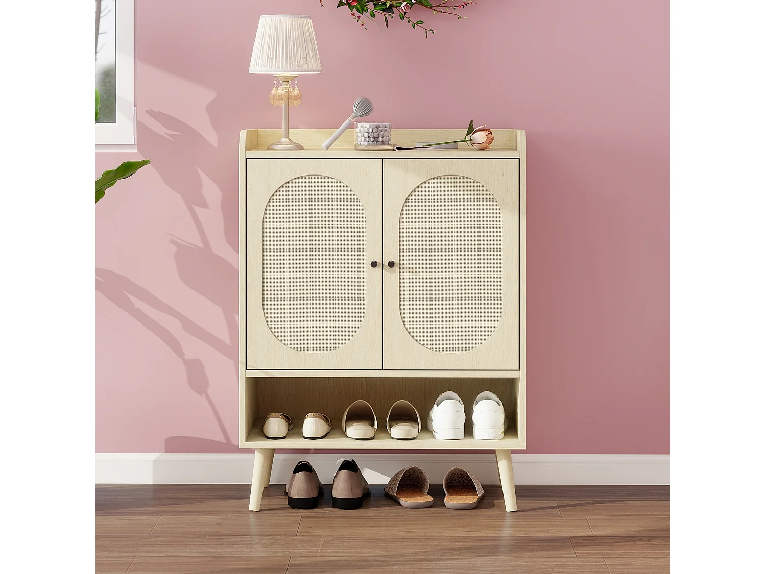 Meuble à chaussures avec portes en rotin, étagères réglables, design moderne, bois naturel, (68x35x90 cm)