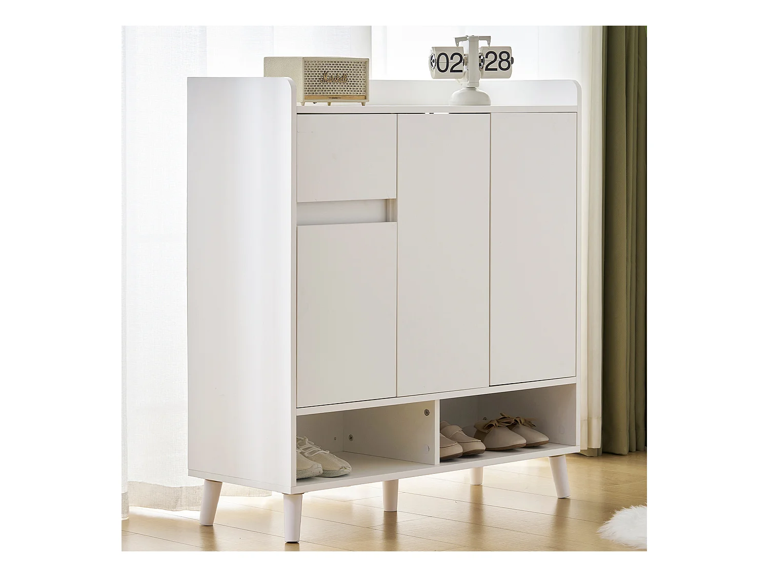 Commode / Buffet / Meuble à chaussures avec étagères réglables, pieds en bois massif, blanc (90x35x99 cm)