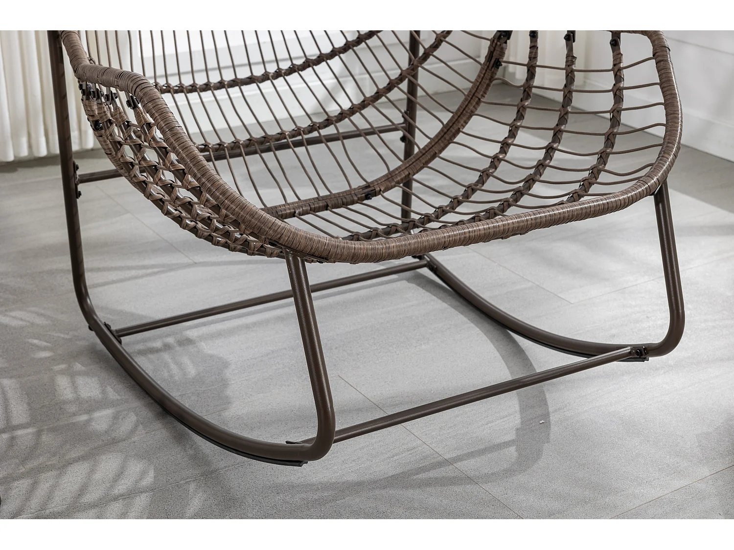 Sedia a dondolo da esterno in rattan con cuscino in cotone, schienale regolabile, struttura in acciaio inossidabile, cuscino grigio (43,7 x 37,2 x 31,5 cm)