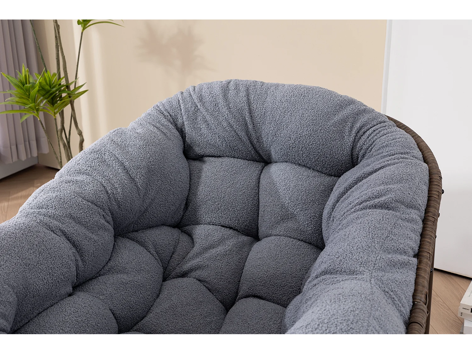 Chaise à bascule d'extérieur en rotin avec coussin en coton, dossier réglable, cadre en aluminium antirouille, coussin gris (43,7 x 37,2 x 31,5 cm)