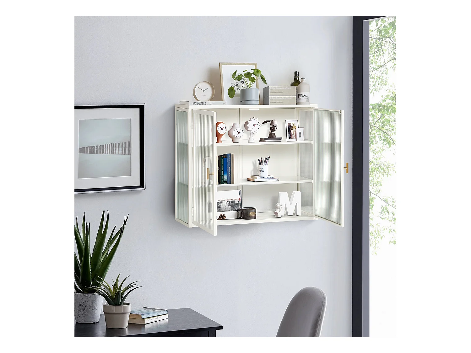 Wandkast met glazen deuren, 2 deuren, 3 opbergniveaus, metaal en glas, antiekwit (70x23,01x59,99 cm)