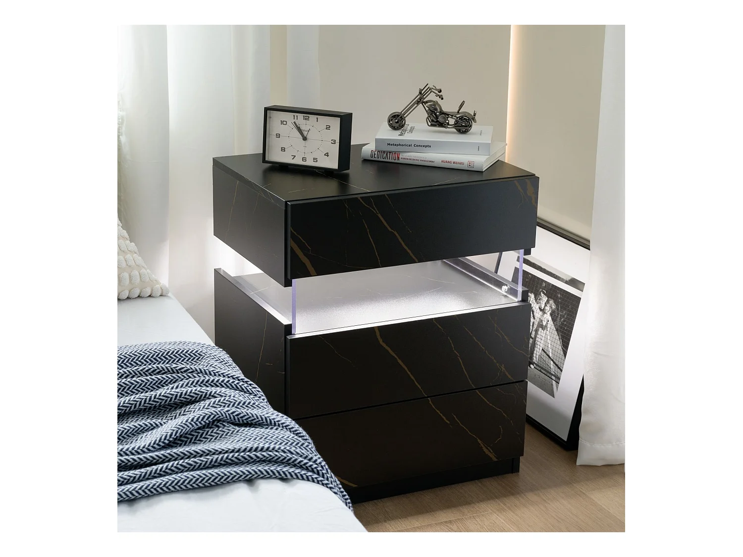 Table de chevet LED avec 3 tiroirs, table de chevet LED acrylique, noir+or, MDF, (48x38x61cm)