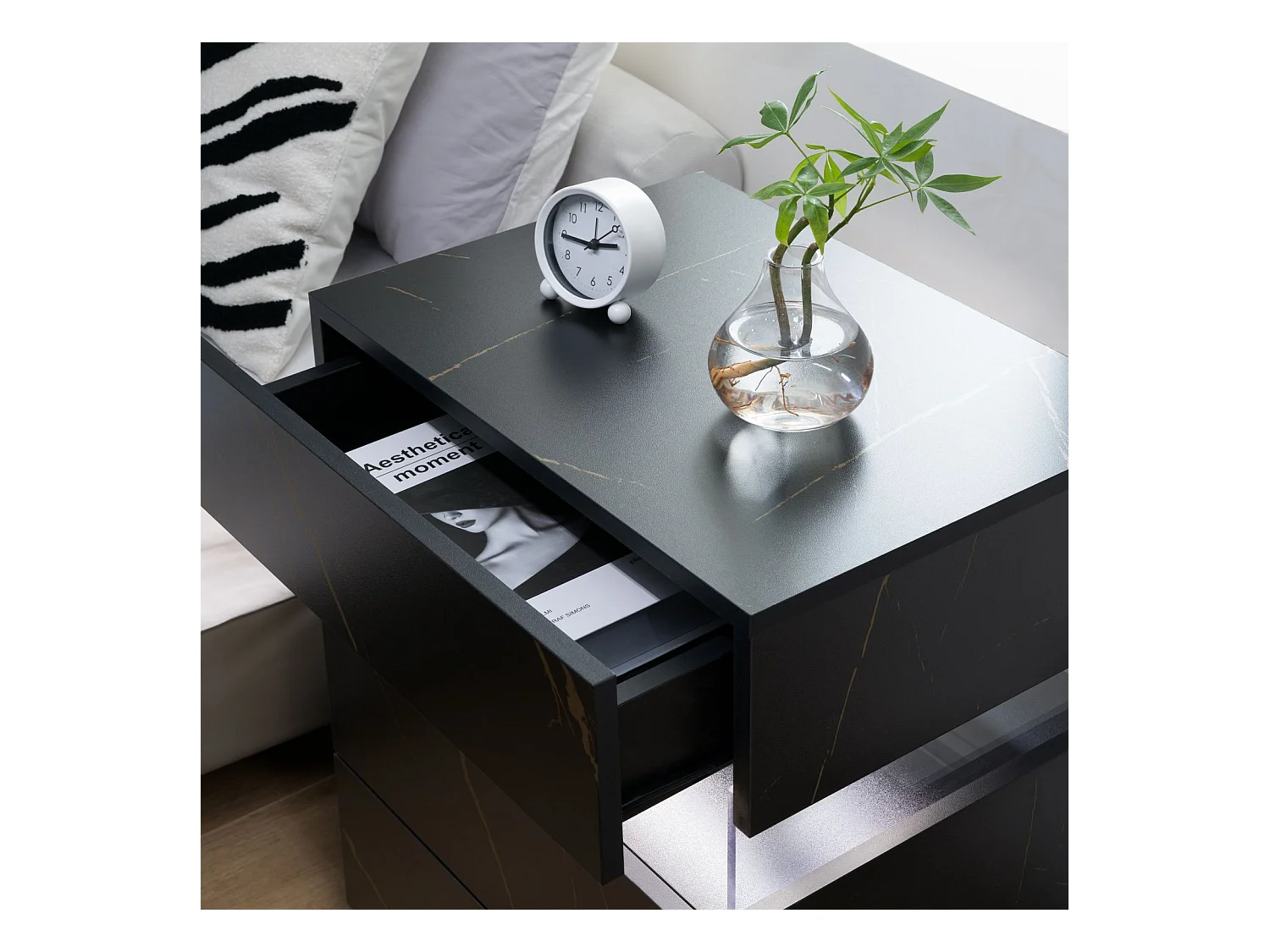 Table de chevet LED avec 3 tiroirs, table de chevet LED acrylique, noir+or, MDF, (48x38x61cm)