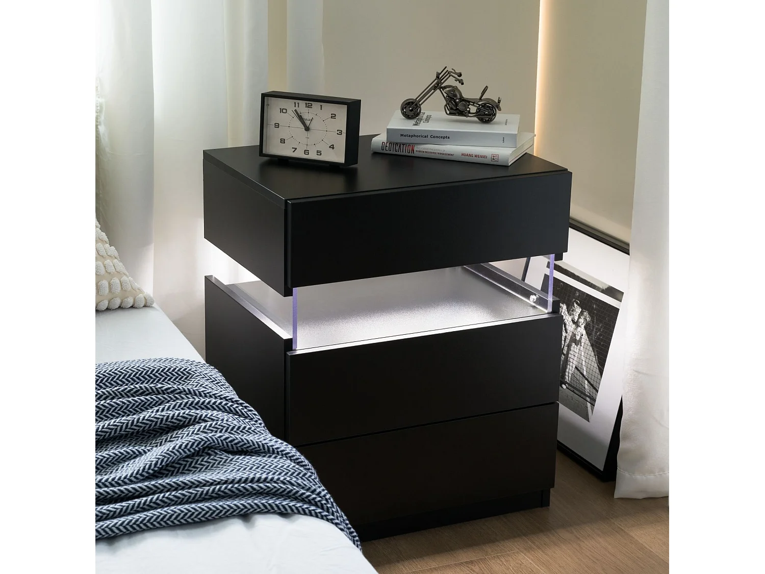Comodino LED con 3 cassetti, comodino LED in acrilico, MDF, nero (48x38x61cm)