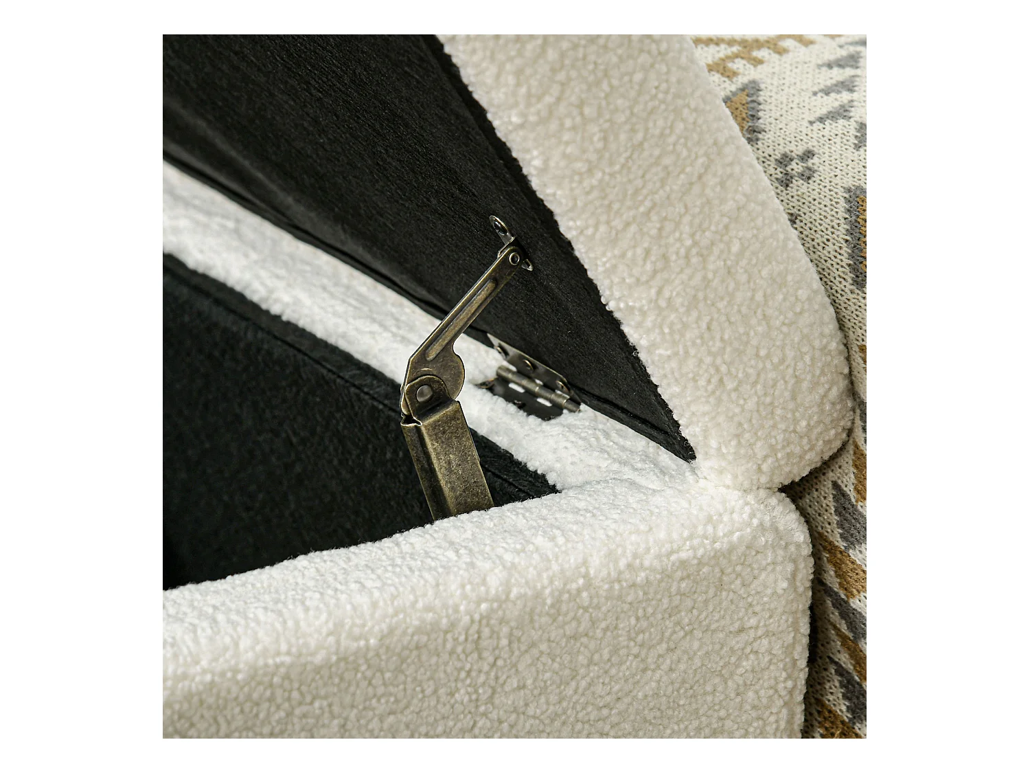 Gestoffeerde opbergbank, crèmekleurig polyester, houten poten, met opbergvak (102x45x46cm)