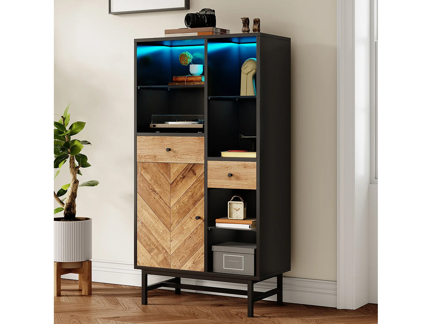 Vitrine avec 12 couleurs LED, porte en verre, étagères en verre, bois noir et bois (150.5x80x40 cm)