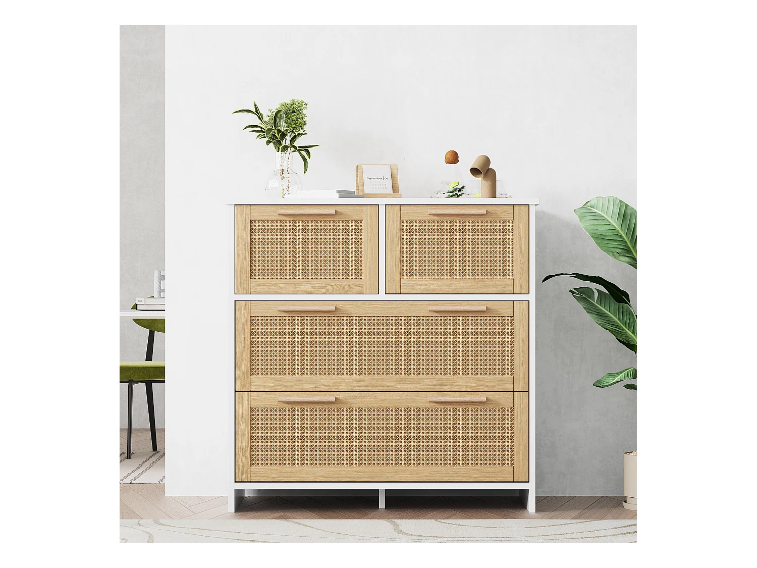 Rotan ladekast, 4-ladenkast met massief houten handgrepen, natuurlijk design, voor woonkamer en hal (80x25x90 cm)