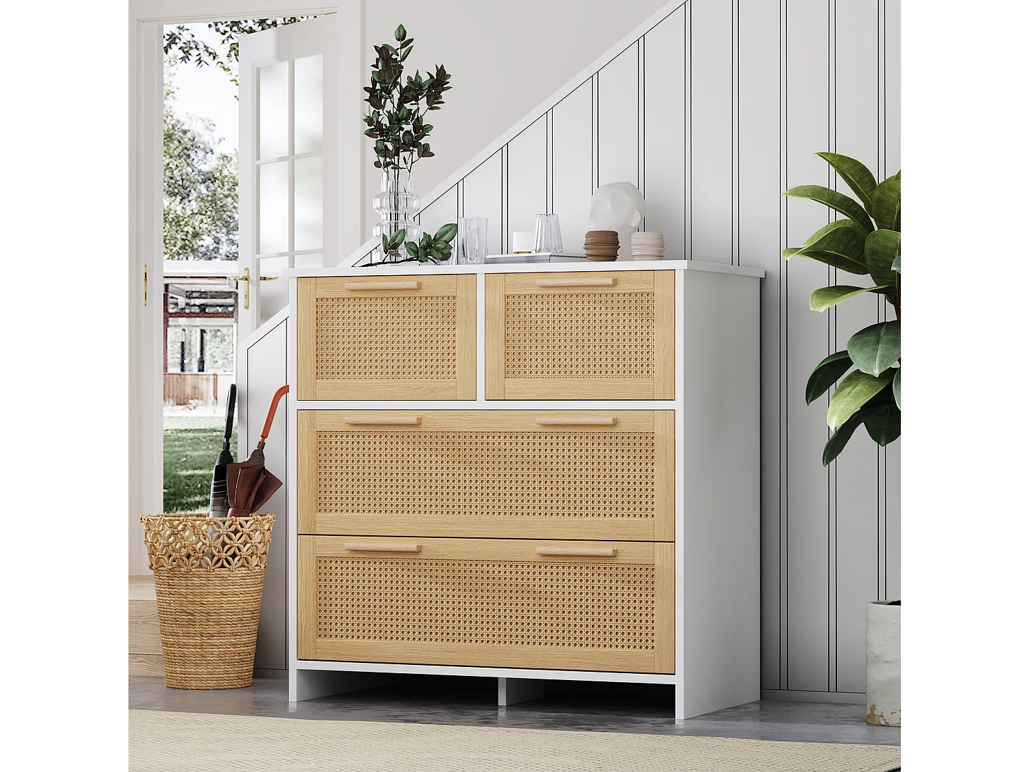 Commode Rattans, Meuble à 4 tiroirs avec poignées en bois massif, design naturel, pour salon et entrée (80x25x90 cm)