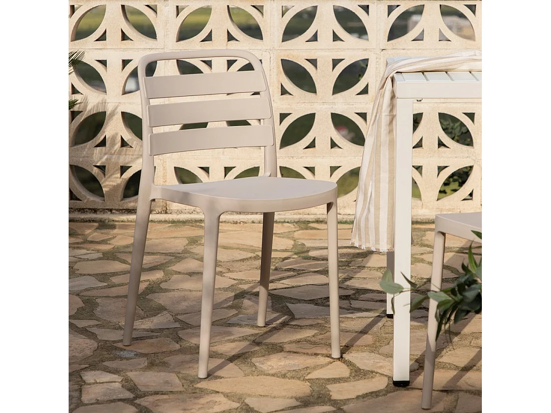 Chaise d'extérieur en plastique beige 42x80 cm-Zira