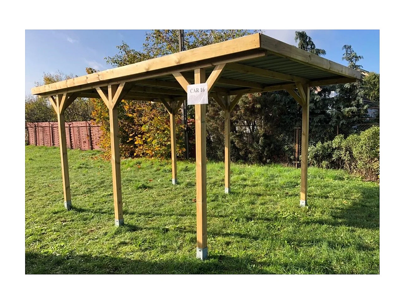 Tettoia posto auto coperto in legno 3.04x5.12 m - 15.57 m2 - copertura con lastra in acciaio  - CAR16+BLACHA1 - ALTANKA