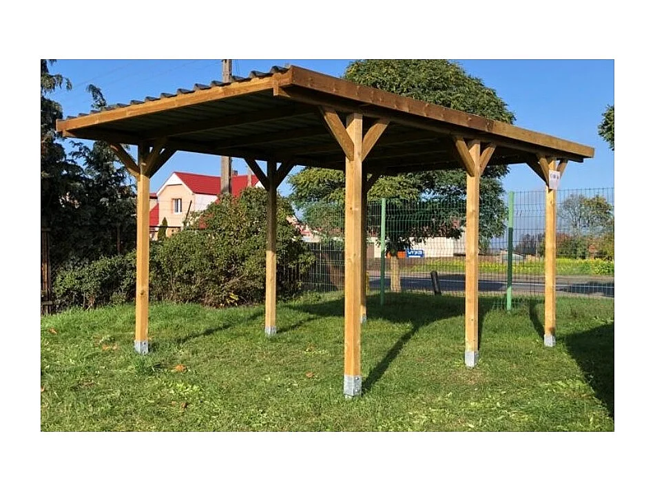 Tettoia posto auto coperto in legno 3.04x5.12 m - 15.57 m2 - copertura con lastra in acciaio  - CAR16+BLACHA1 - ALTANKA