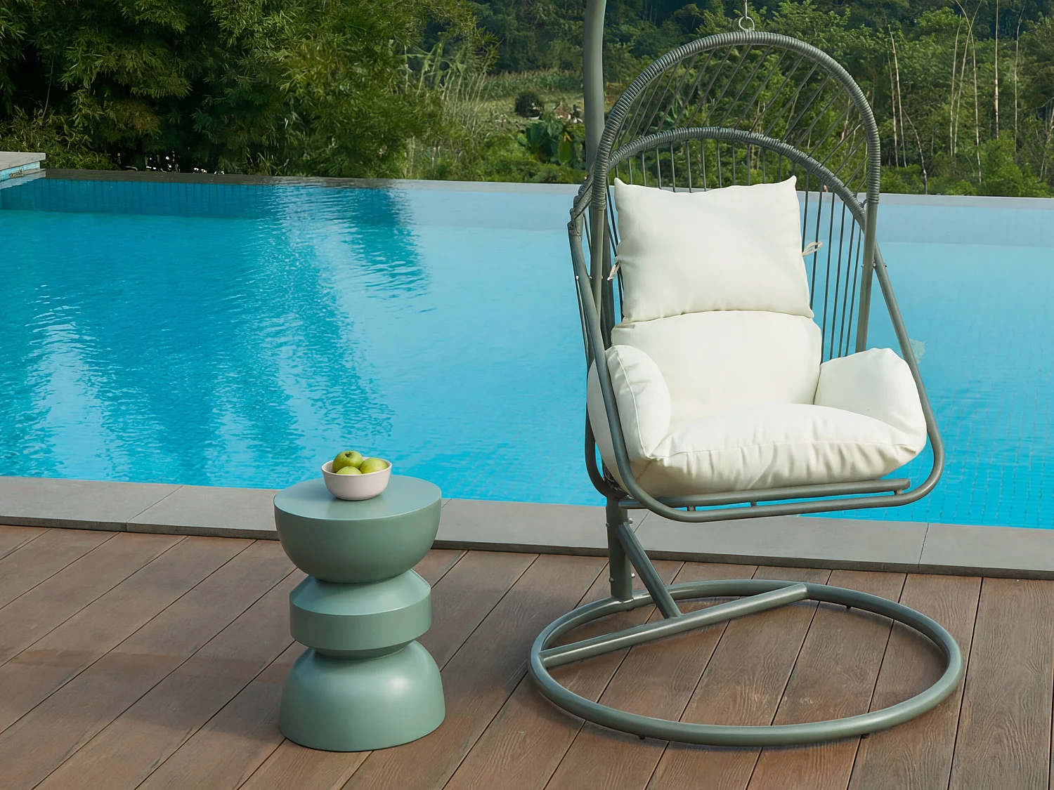 Tavolino da giardino in metallo Verde mandorla - TOQO di MYLIA