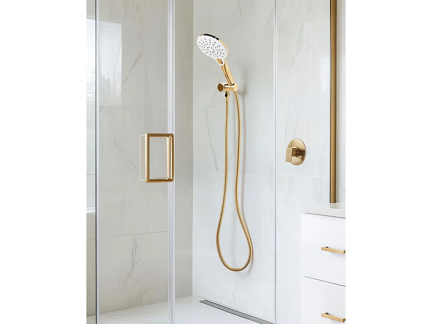 Kit de pommeau de douche avec tuyau flexible IQUIRA 4 modes Doré