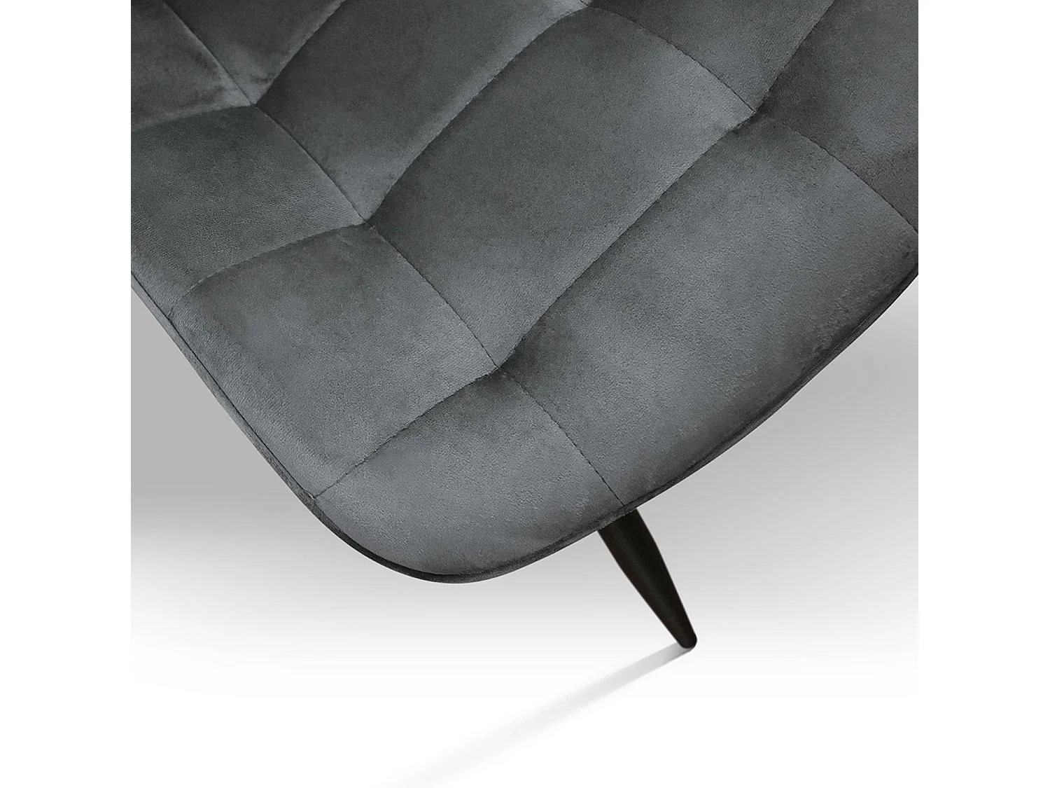 Lot de 4 chaises en tissu effet velours gris et pieds en métal noir - BARCELLONA