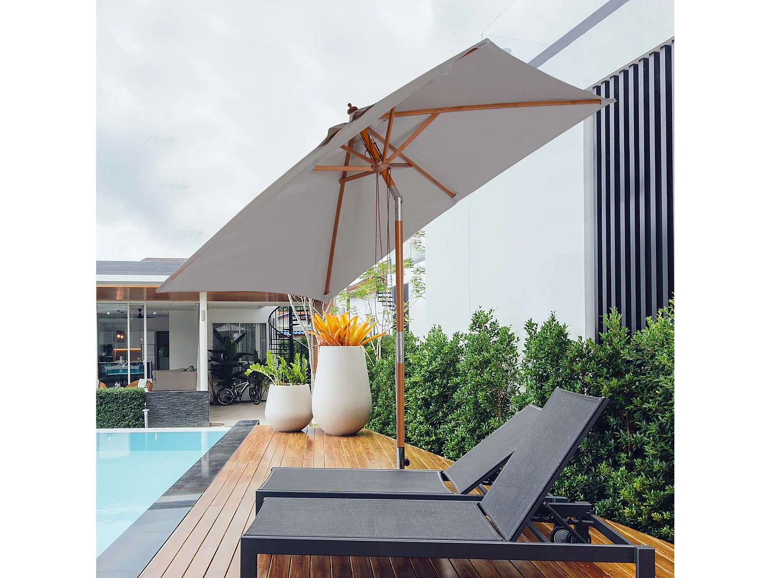 Parasol rectangulaire inclinable bois polyester haute densité 2L x 1,5l x 2,3H m gris clair