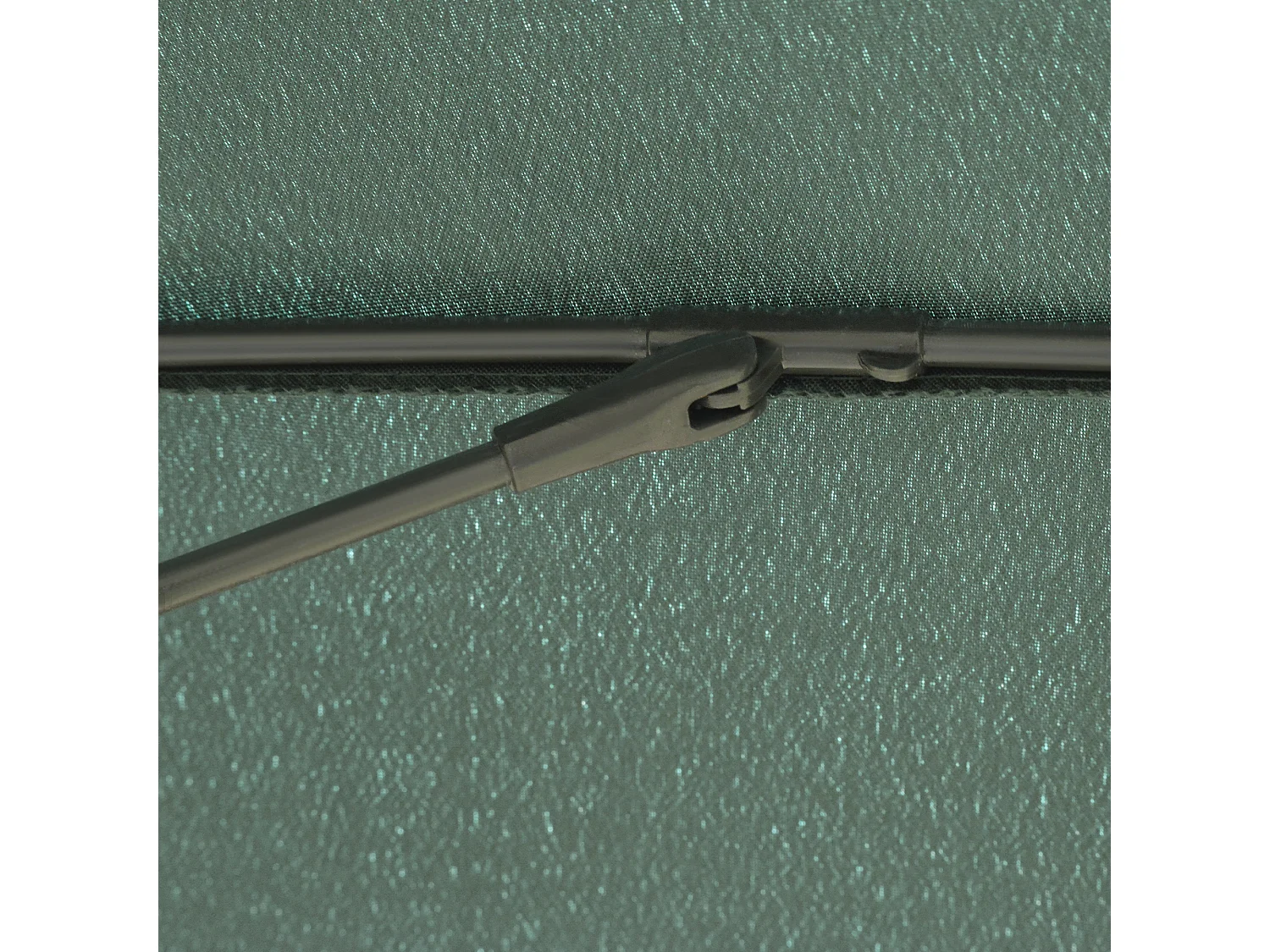 Parasol inclinable rond avec manivelle métal fibre de verre Ø 2,55 m polyester haute densité vert