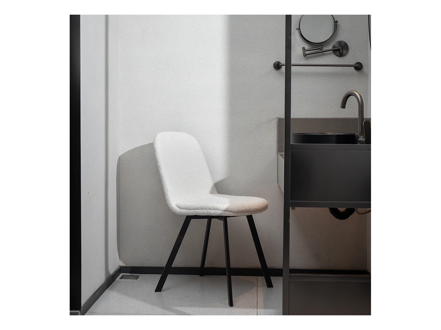 Set van 2 eetkamerstoelen in pluche-fleece stof, zachte vulling, metalen frame, beige (44x43x84 cm)