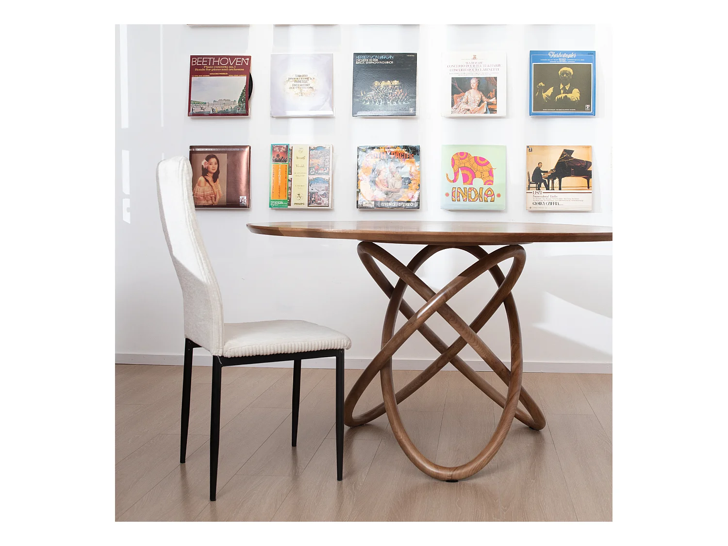 Lot de 4 chaises de salle à manger, dossier haut, assise rembourrée, structure métallique, Velours côtelé ou lin gris (40x39x94 cm)