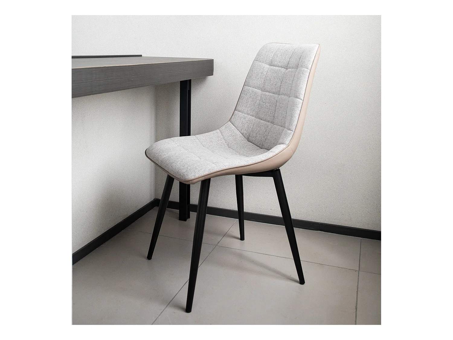 eetkamerstoelen met metalen frame, linnen stof en imitatieleer, comfortabel en modern, grijs (47x44x89 cm)