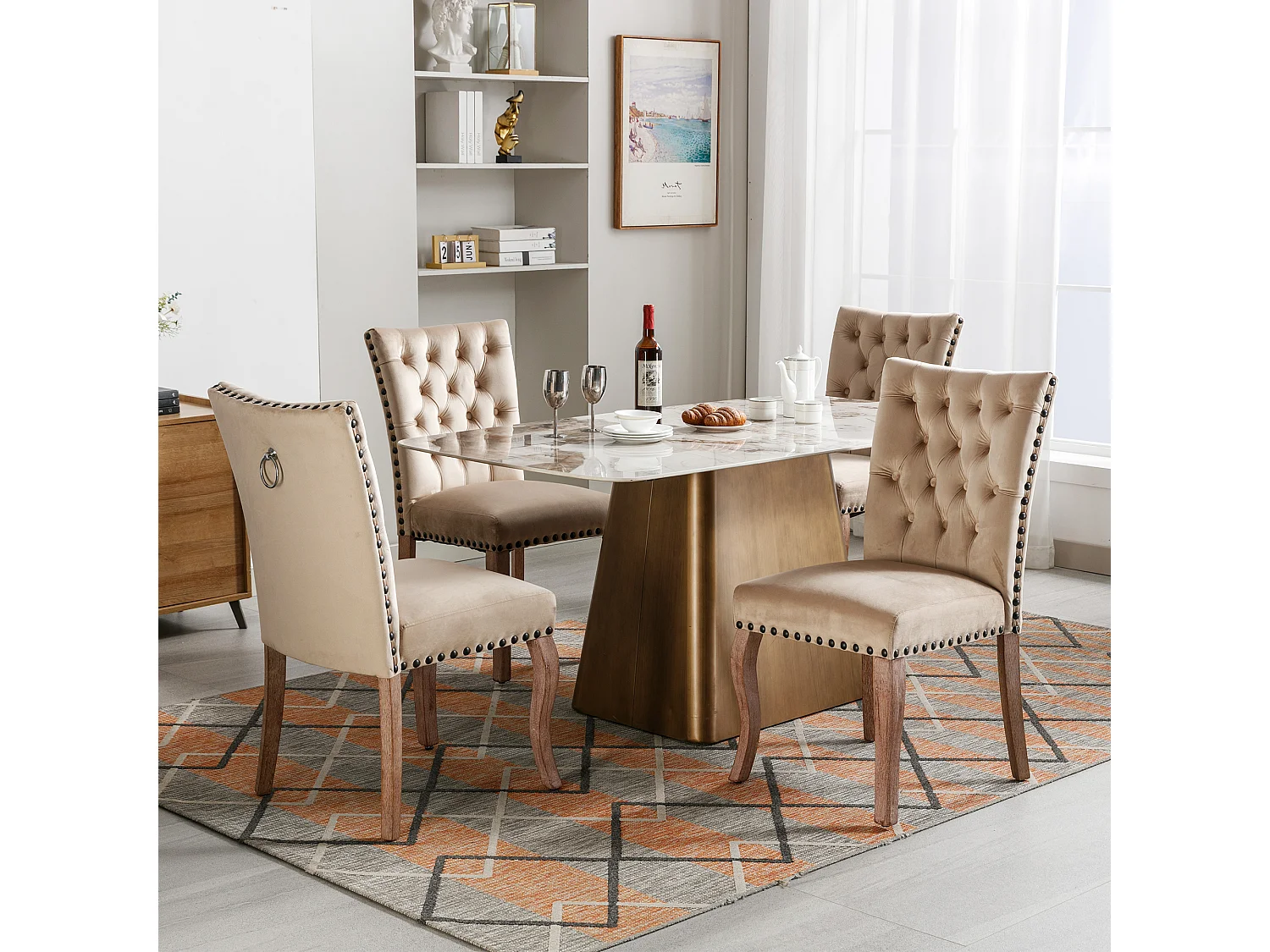 Chaises de salle à manger avec cloche décorative, Lot de 4, pieds en bois massif, velours camel clair, clous décoratifs (49x63x95 cm)