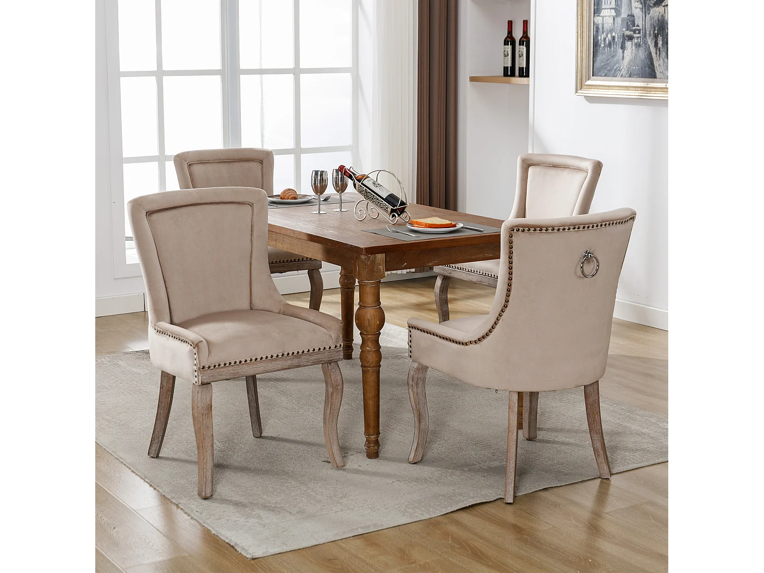 Chaise de salle à manger en velours beige avec pieds en bois massif et clous décoratifs (55x61x91 cm)