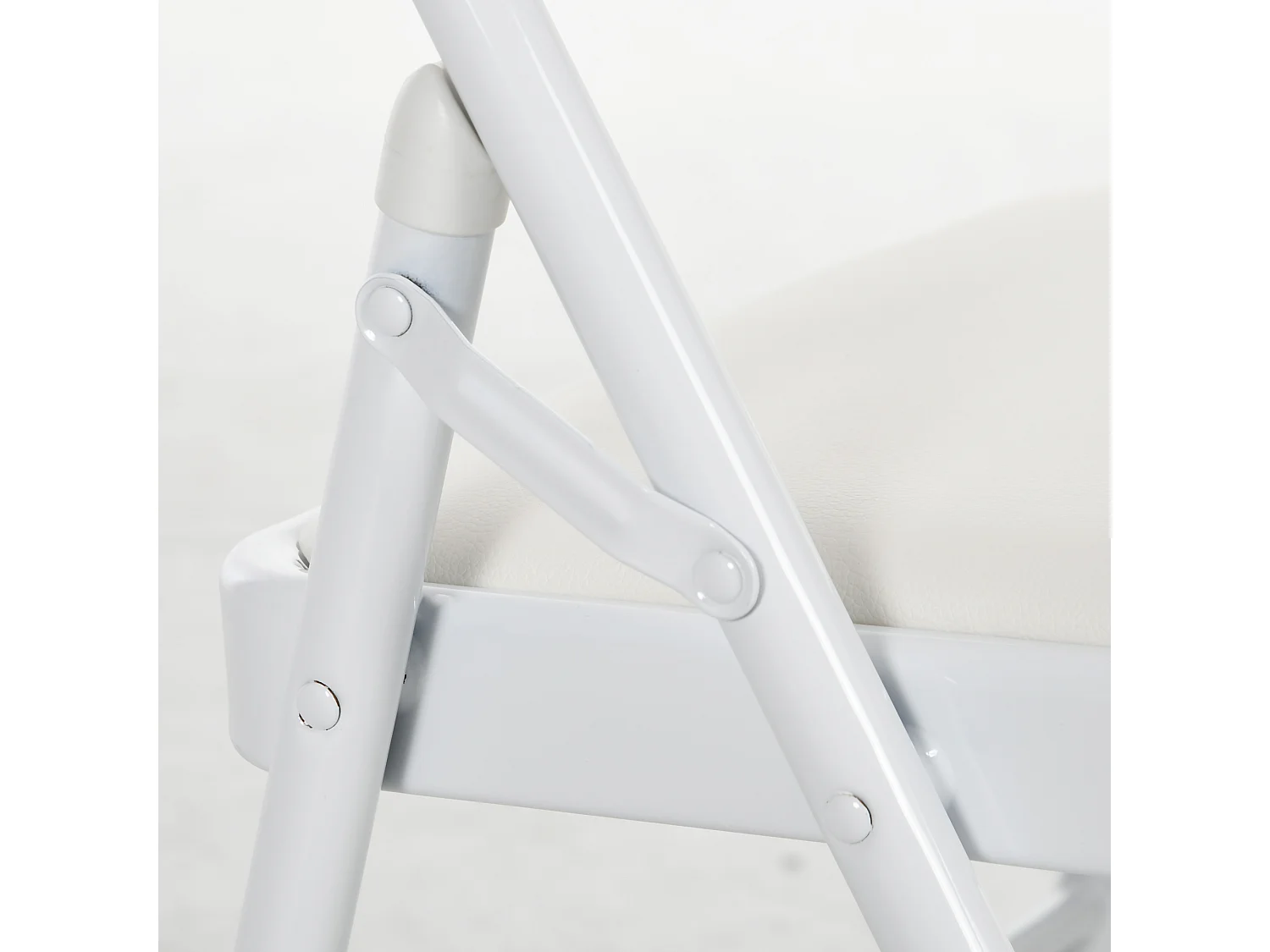 Chaise pliante avec dossier rembourré, structure en métal, cuir synthétique, blanche (45x46x78 cm)