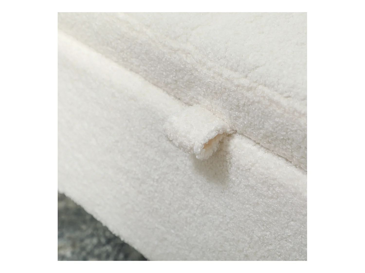 Banc de rangement capitonné, velours teddy, structure métal, blanc (114x47x46.5cm)