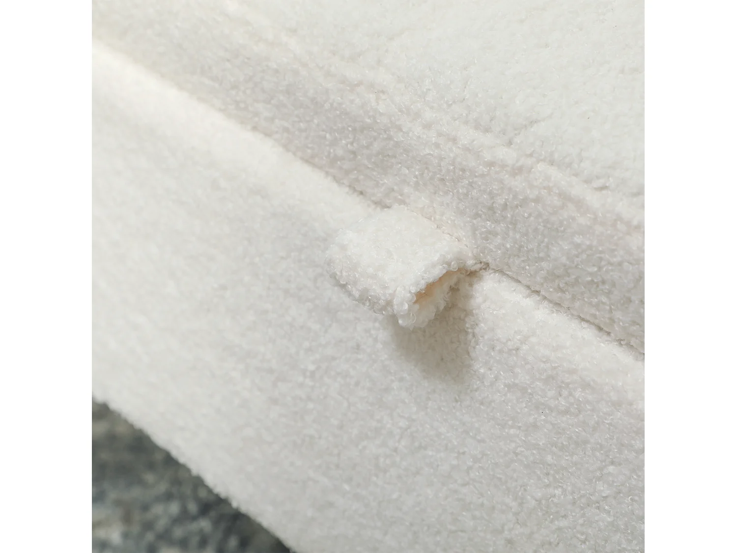 Panca contenitore imbottita, velluto teddy, struttura in metallo, bianco (114x47x46,5cm)