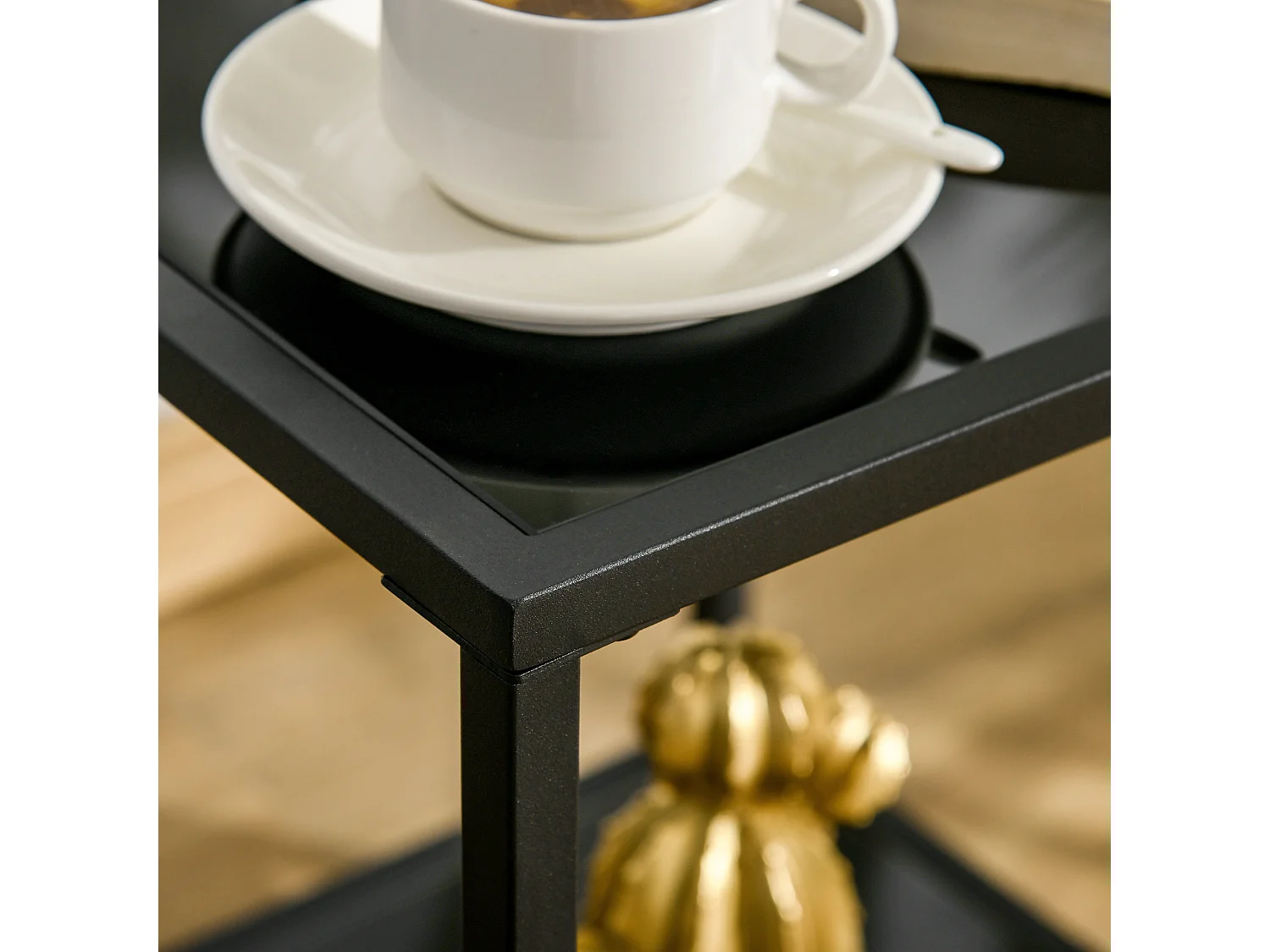 Table d'appoint avec 2 étagères, verre trempé, structure en métal, noir (40x40x50 cm)