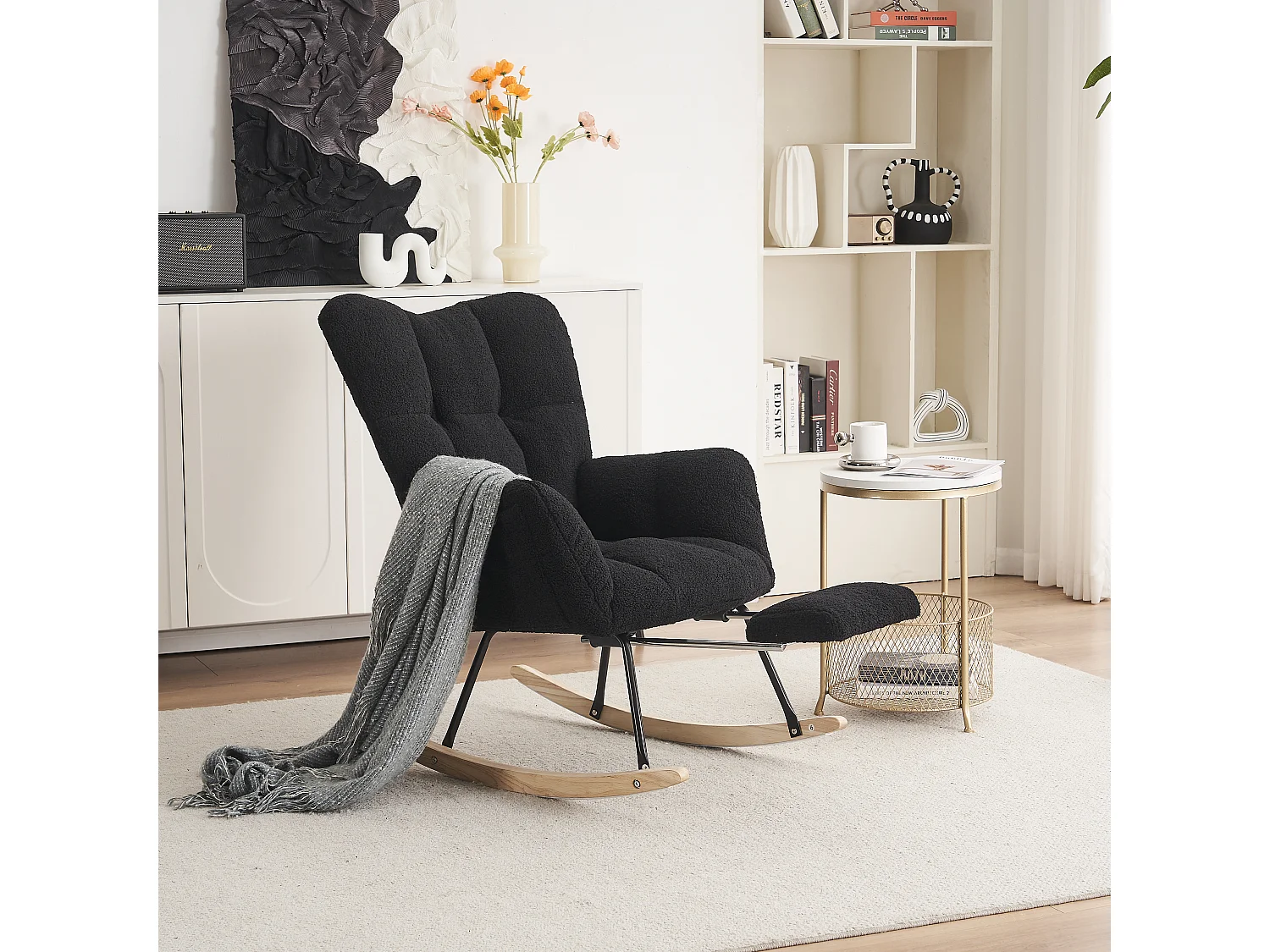 Fauteuil à bascule moderne en Tissu peluche, fauteuil avec dossier haut et repose-pieds escamotable, tissu doux, noir (80x98x98.5 cm)
