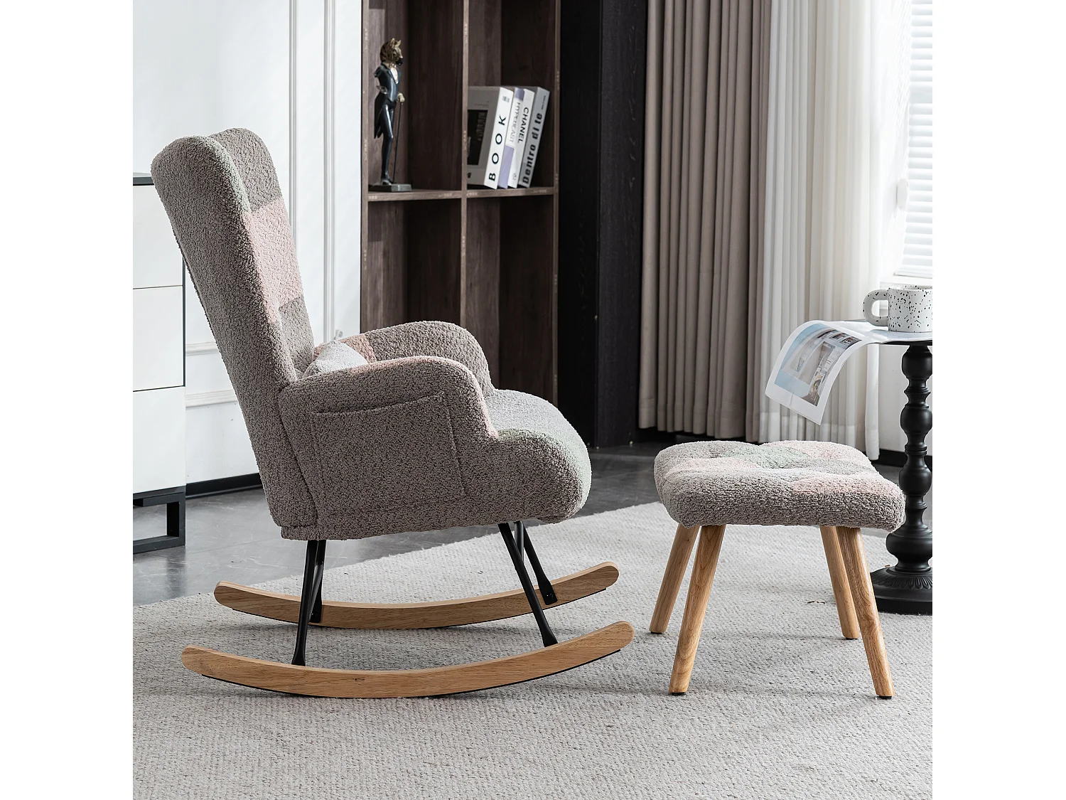 Sedia a dondolo colorata con poggiapiedi, struttura in legno, tessuto morbido, bianco (93x65x100 cm)