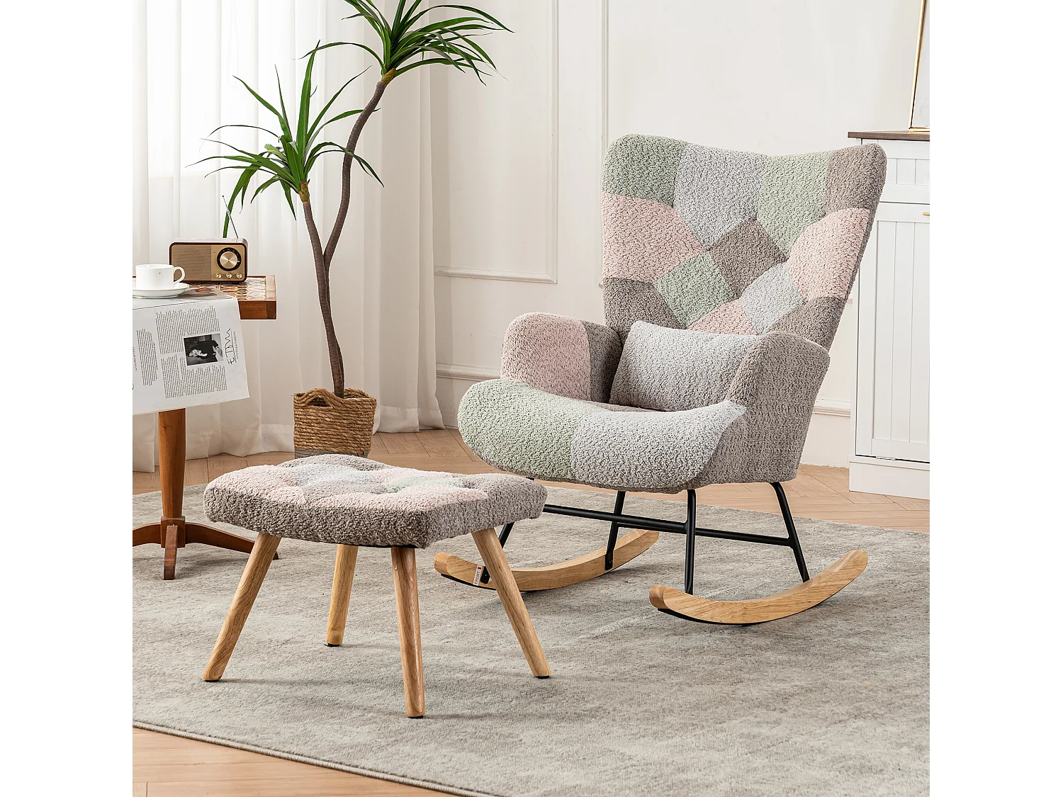 Sedia a dondolo colorata con poggiapiedi, struttura in legno, tessuto morbido, bianco (93x65x100 cm)