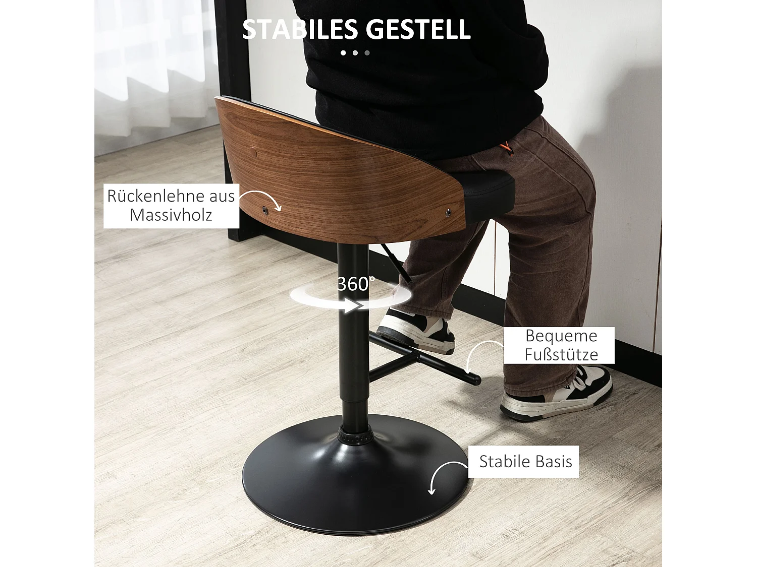 Lot de 2 tabourets de bar pivotants, réglables en hauteur, similicuir noir et bois, avec repose-pieds (48x49.5x76-96cm)