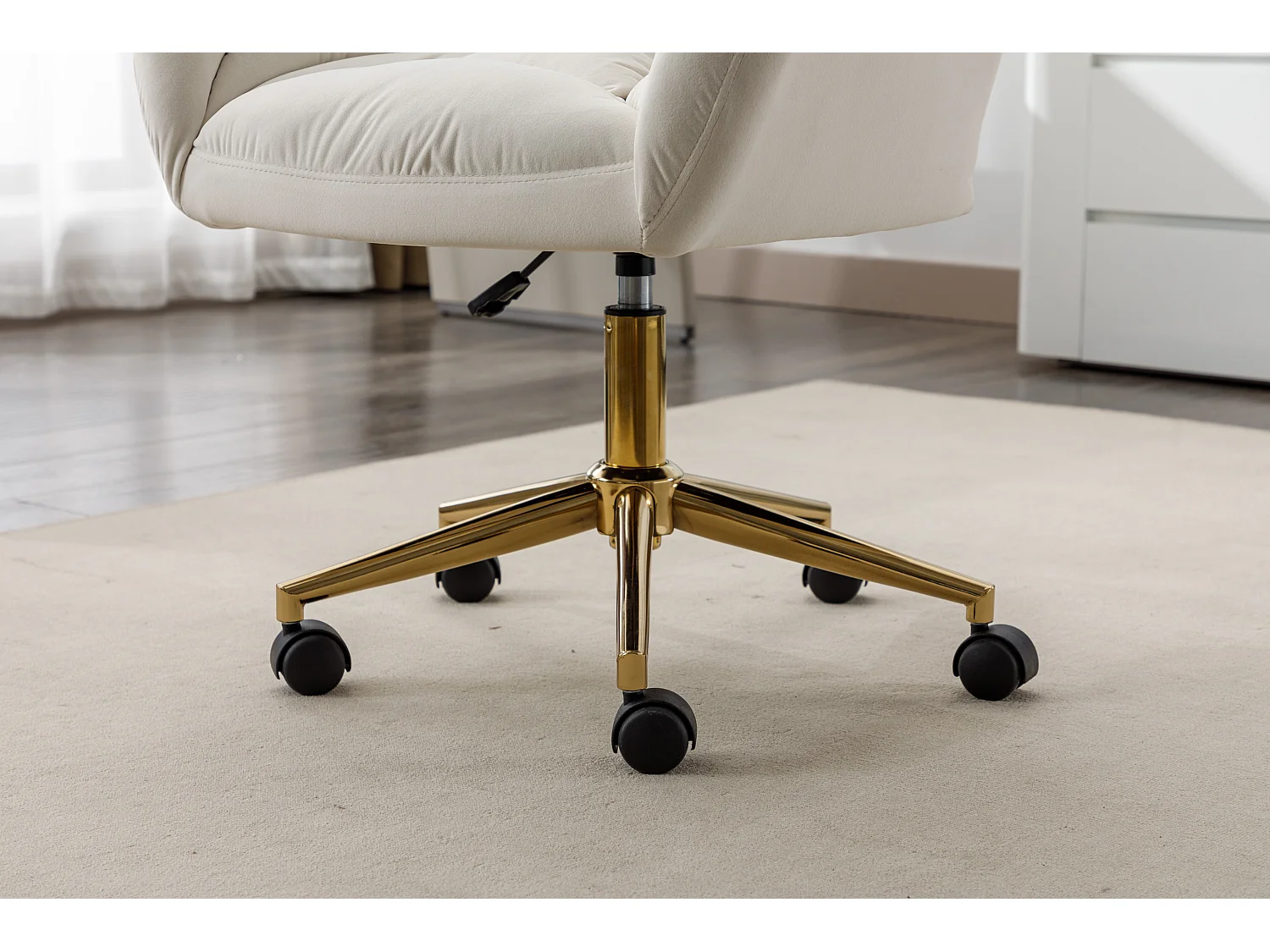 Chaise Pivotante en Velours, Base Dorée Ajustable, Hauteur Réglable, Rembourrage Mousse, Design Moderne, Couleur Ivoire (64x62x92.5 cm)