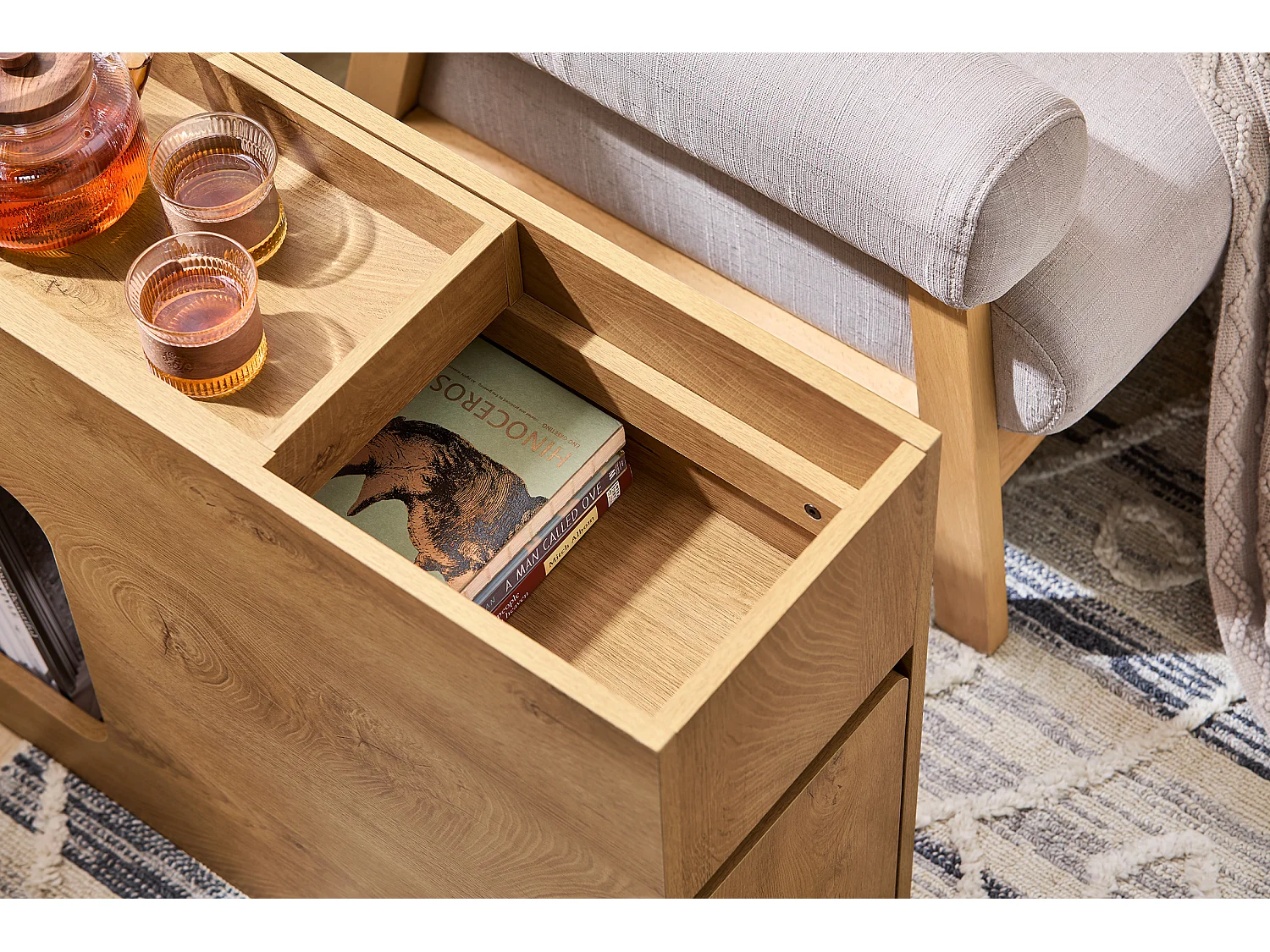 Stolik nocny z szufladą FBT158-N