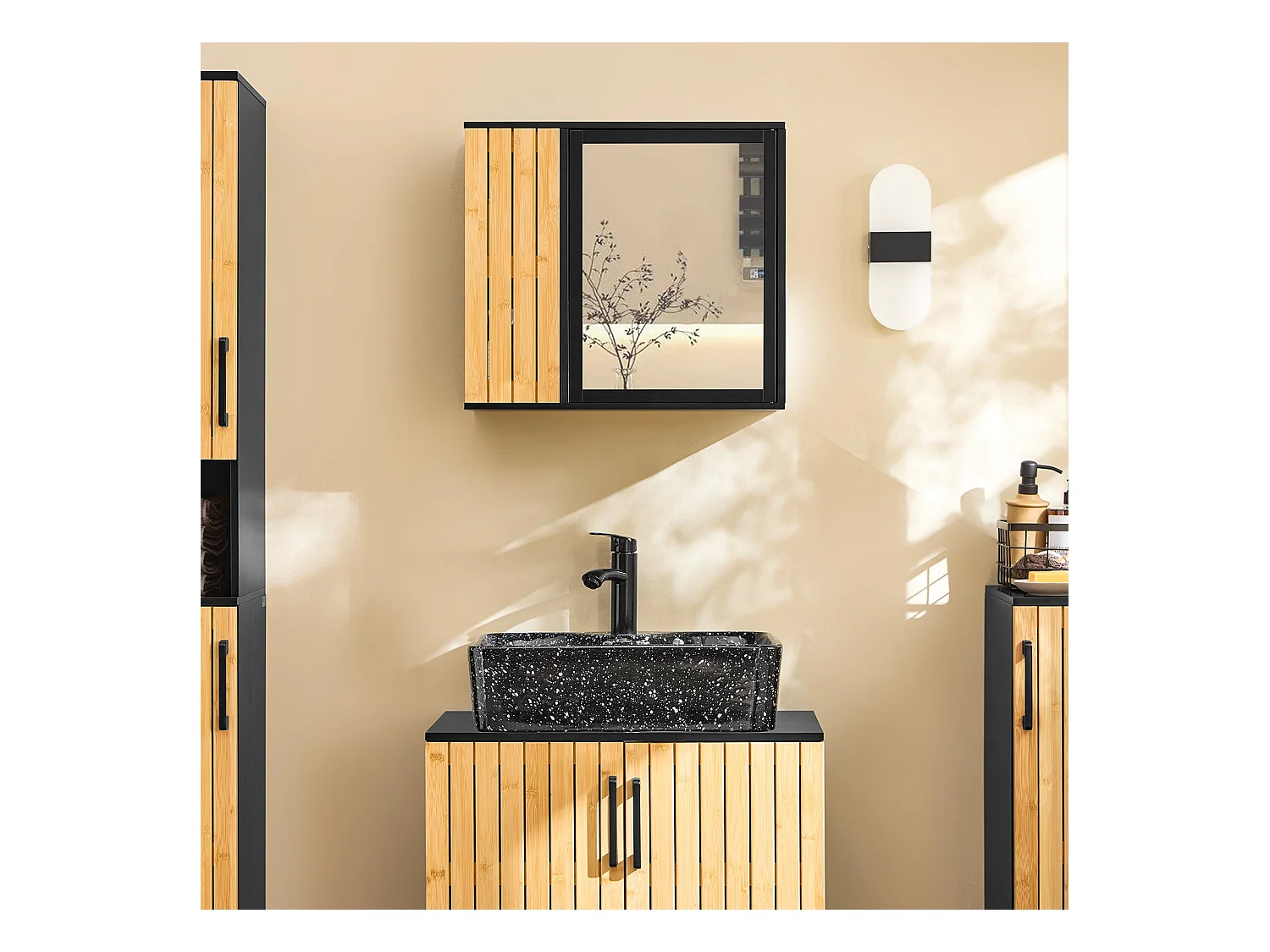 SoBuy BZR204-SCH - Armario de Pared para Baño con Espejo y Estantes Ajustable L50cm x W20cm x H45cm