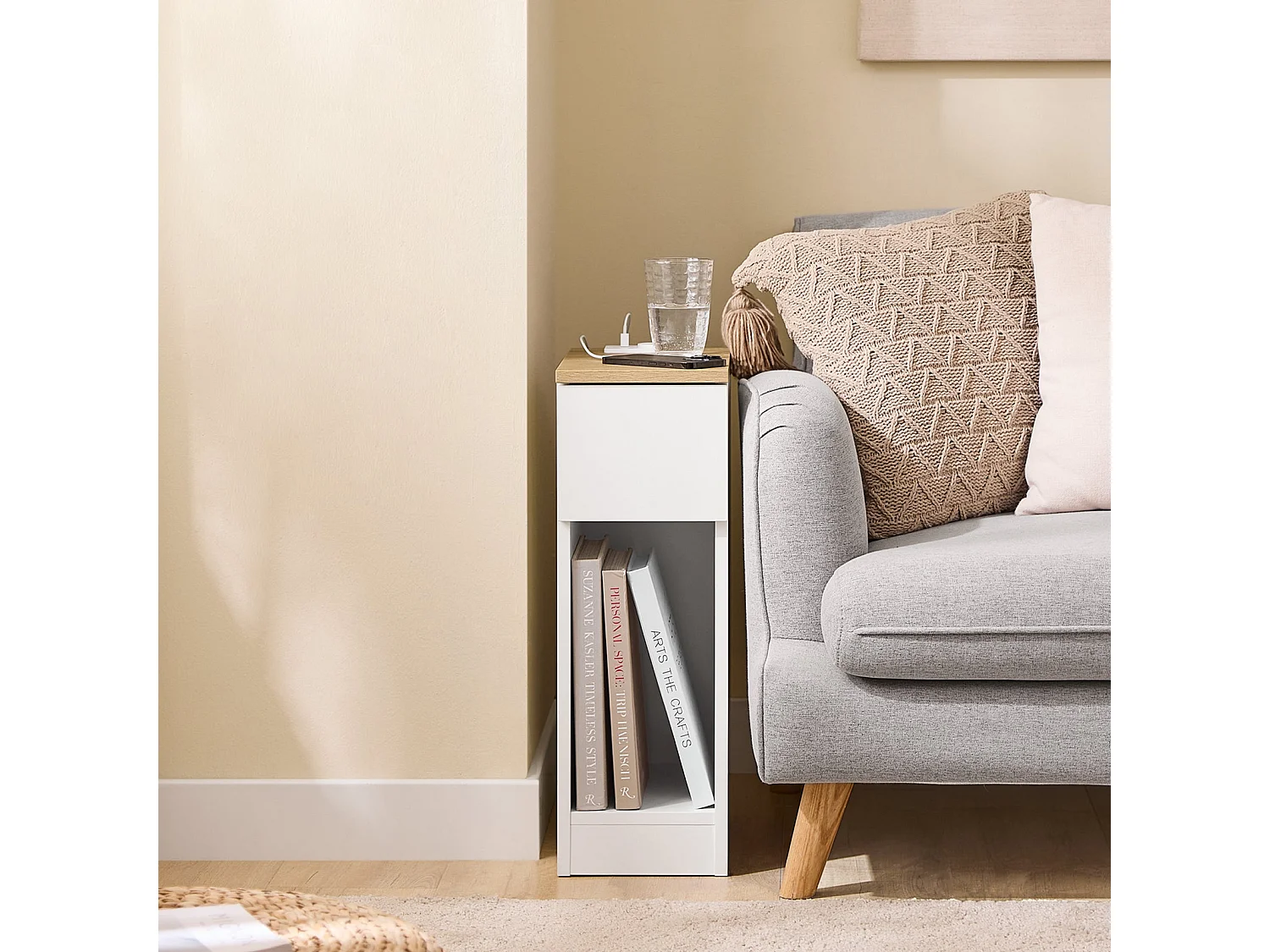 SoBuy FBT111-E-WN - Table de chevet étroite avec USB L35cm x L20cm x H60cm