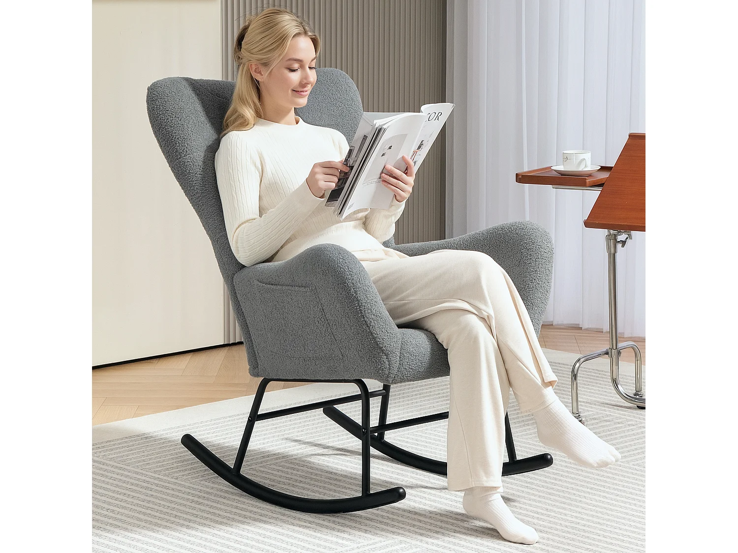 Fauteuil à bascule aspect velours Teddy,accoudoirs,fauteuil d'allaitement