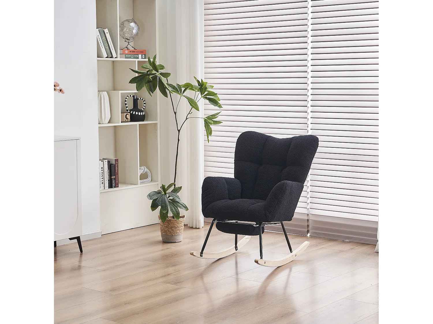 Fauteuil à bascule moderne avec revêtement en taffetas Teddy et repose-pieds extensible