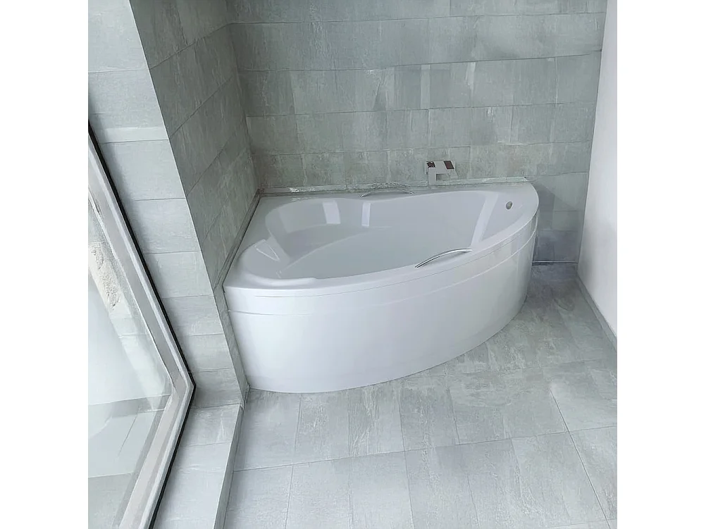 Badewanne Eckwanne ADA 140x90 Links mit Styroporverkleidung und Handgriffen | Ablauf & Füße GRATIS !