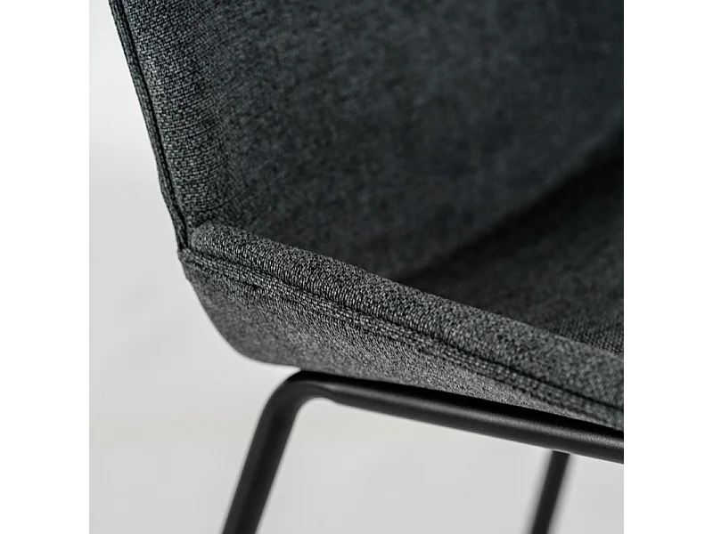 Set di 4 sedie da pranzo in tessuto grigio scuro "Sami" con gambe in metallo verniciato eleganti moderne