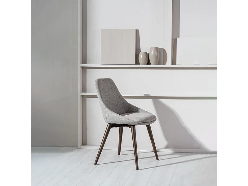 Lot de 4 chaises de salle à manger modernes en tissu gris clair "Zaira" structure en bois 49x58 cm 85h