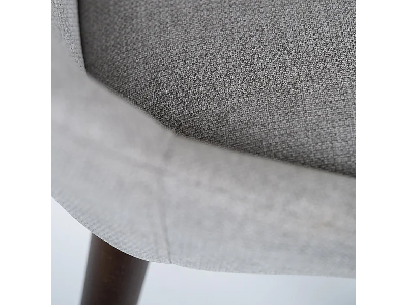 Lot de 4 chaises de salle à manger modernes en tissu gris clair "Zaira" structure en bois 49x58 cm 85h