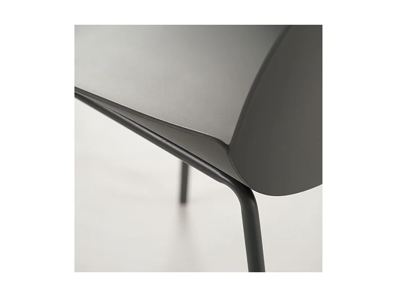 Lot de 4 chaises modernes en polypropylène gris "Azzurra" avec structure en métal peint pour salon